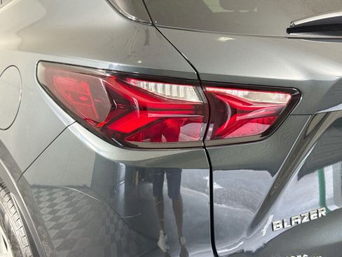 Used 2020 Chevrolet Blazer LT FWD image 36