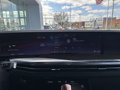 Certified 2025 Cadillac Escalade Sport Platinum w/ LPO, Floor Liner Package image 50