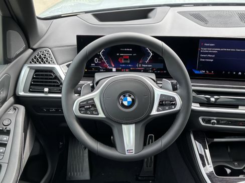 Used 2026 BMW X5 sDrive40i w/ Executive Package image 18