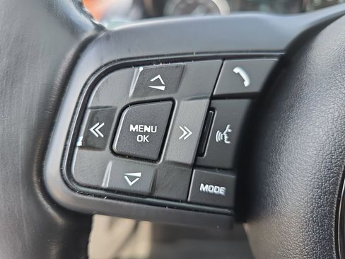 Used 2019 Jaguar F-TYPE R-Dynamic image 16