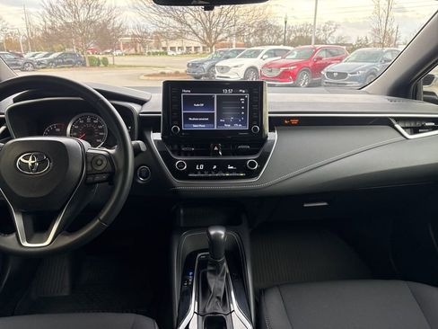 Used 2022 Toyota Corolla SE image 25
