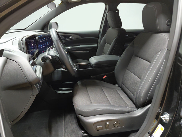 Used 2026 Chevrolet Traverse LT FWD image 24
