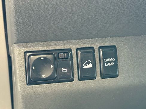 Used 2019 Nissan Frontier SV image 23