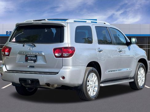 Used 2019 Toyota Sequoia Platinum AWD/4WD image 4