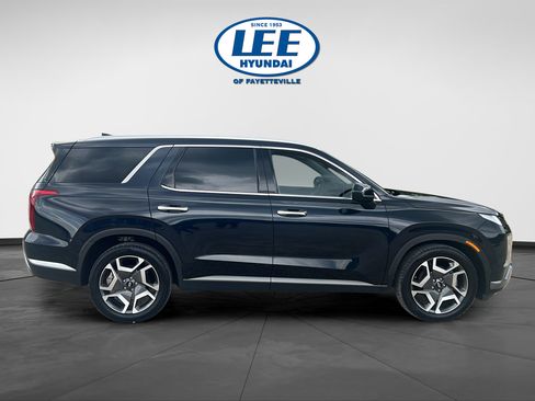 Certified 2024 Hyundai Palisade Limited FWD image 2