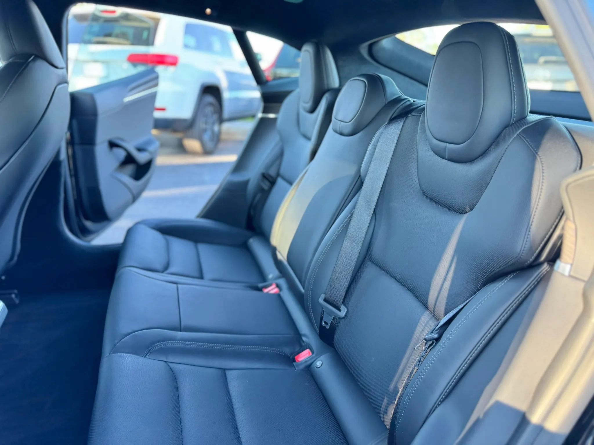Used 2022 Tesla Model S Standard Range AWD/4WD image 19