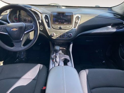 Used 2021 Chevrolet Malibu LT image 10