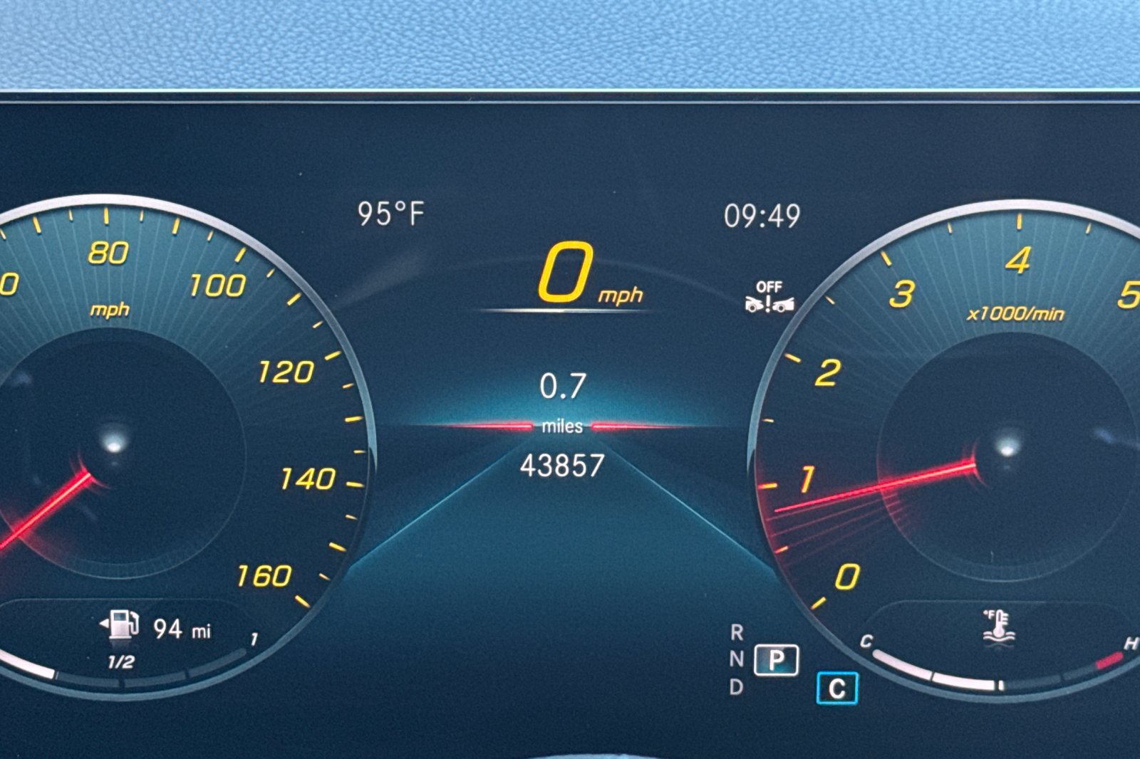 Used 2023 Mercedes-Benz GLB 250 image 25