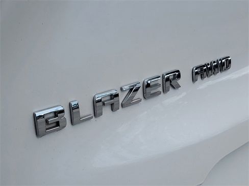 Certified 2021 Chevrolet Blazer Premier w/ Driver Confidence II Package image 9