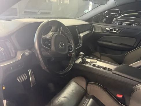 Used 2021 Volvo S60 T5 R-Design FWD image 10