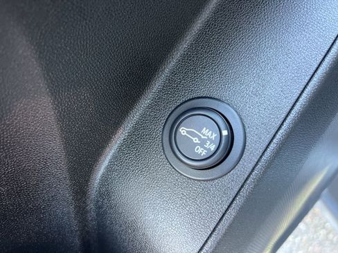 Used 2023 Chevrolet Equinox RS image 26