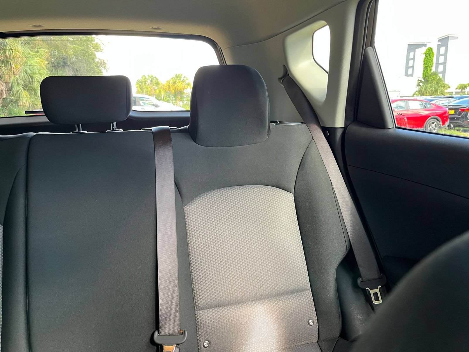 Used 2025 Kia Soul LX w/ LX Technology Package FWD image 34