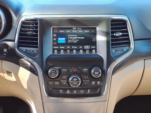 Certified 2020 Jeep Grand Cherokee Laredo image 10