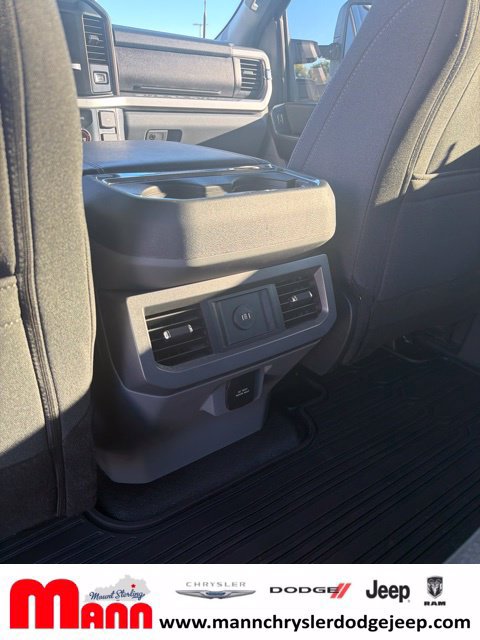 Used 2025 Ford F350 XLT w/ FX4 Off-Road Package AWD/4WD image 19