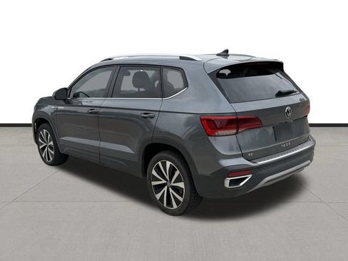 Used 2022 Volkswagen Taos SE FWD image 7