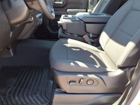 New 2026 Chevrolet Silverado 2500 Custom w/ Custom Convenience Package image 26