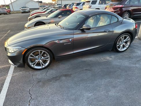 Used 2015 BMW Z4 sDrive35i image 4