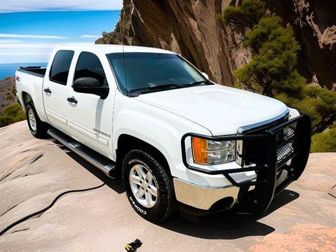 Used 2009 GMC Sierra 1500 SLE w/ Power Pack Plus AWD/4WD image 1