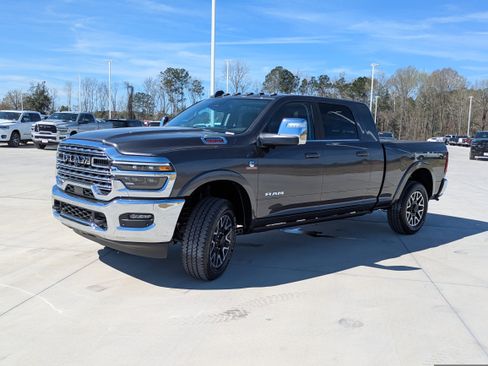 New 2026 RAM 2500 Limited AWD/4WD image 3