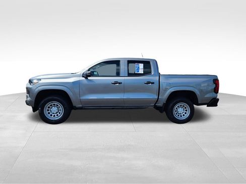 Used 2024 Chevrolet Colorado W/T RWD image 4