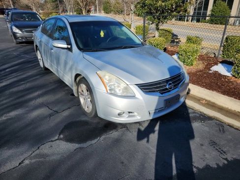 Used 2012 Nissan Altima 3.5 SR w/ Sport Pkg image 15