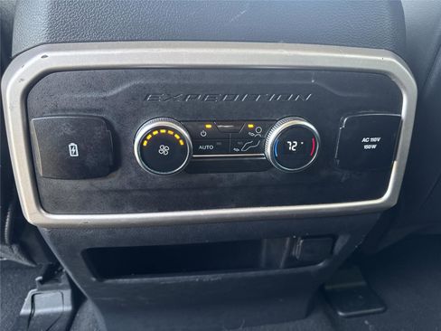 Used 2024 Ford Expedition XLT image 33