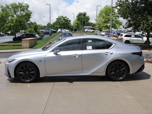 Used 2025 Lexus IS 350 F Sport image 6