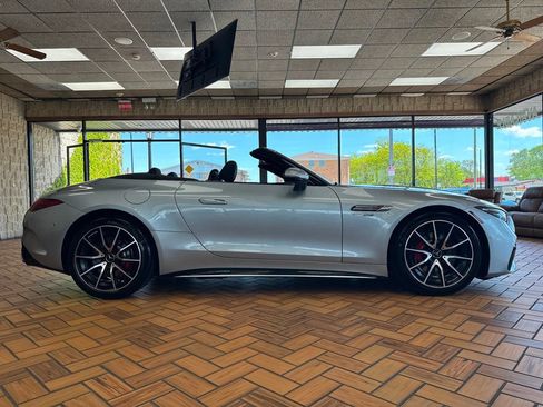 Used 2022 Mercedes-Benz SL 55 AMG 4MATIC image 8