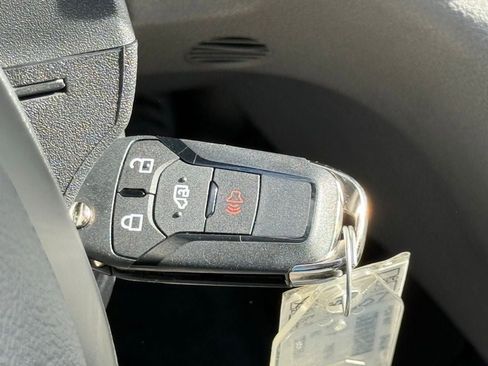 New 2025 Ford Transit 250 148 Medium Roof image 23