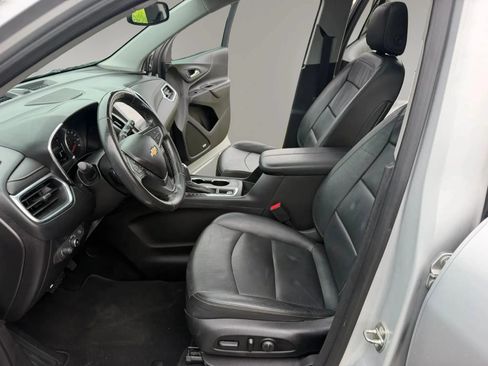 Used 2018 Chevrolet Equinox Premier FWD image 11