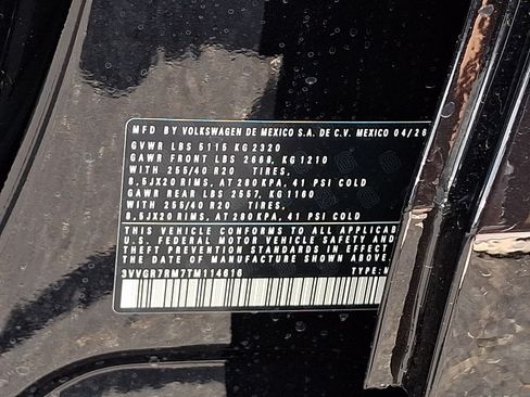 New 2026 Volkswagen Tiguan SE R-Line AWD/4WD image 18