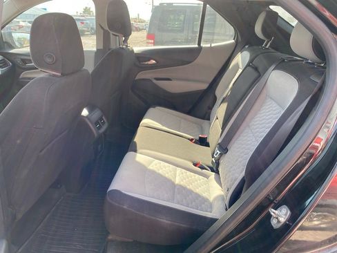 Used 2018 Chevrolet Equinox LS FWD image 8