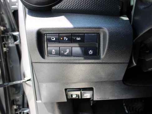 Used 2023 Nissan Kicks S image 27