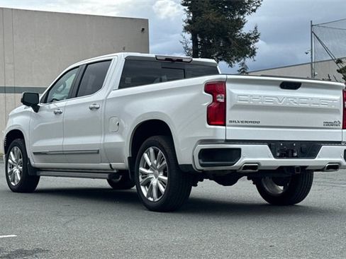 Used 2022 Chevrolet Silverado 1500 High Country w/ High Country Premium Package image 6