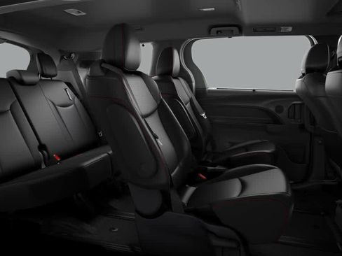 New 2026 Toyota Sienna XSE image 21