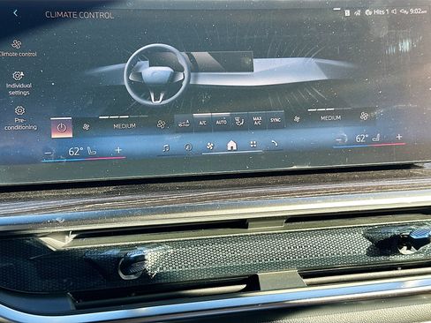 New 2026 BMW X5 sDrive40i w/ M Sport Package image 13