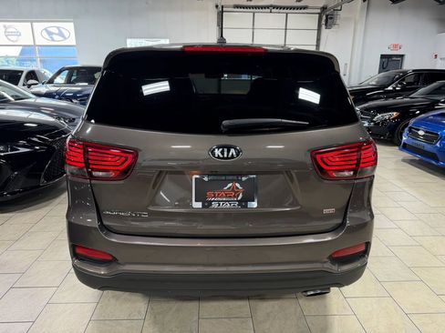 Used 2019 Kia Sorento AWD image 5