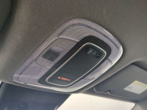 Used 2025 Hyundai Elantra SE FWD image 22