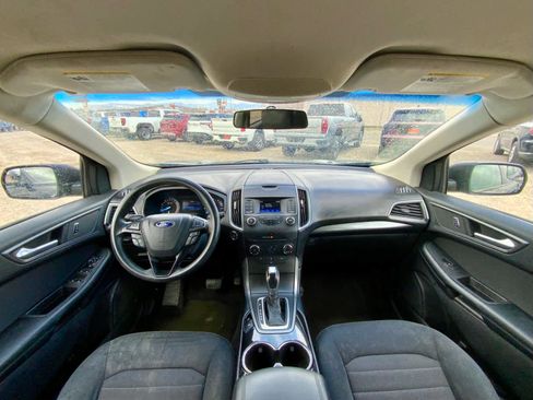 Used 2015 Ford Edge SE image 27