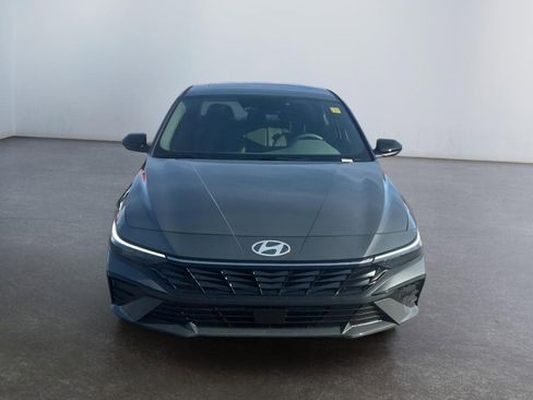 New 2026 Hyundai Elantra SEL Sport Premium image 2