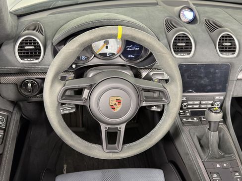 Certified 2025 Porsche 718 Boxster Spyder RS RWD image 11