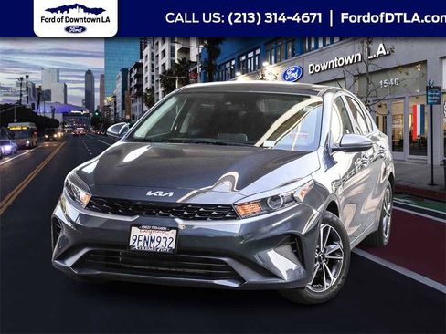 Used 2023 Kia Forte LXS image 1