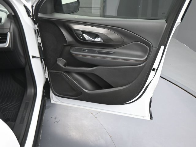 Used 2019 GMC Terrain SLT w/ Black Edition FWD image 13