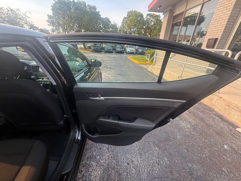 Used 2020 Hyundai Elantra Value Edition w/ Cargo Package (C1) FWD image 15