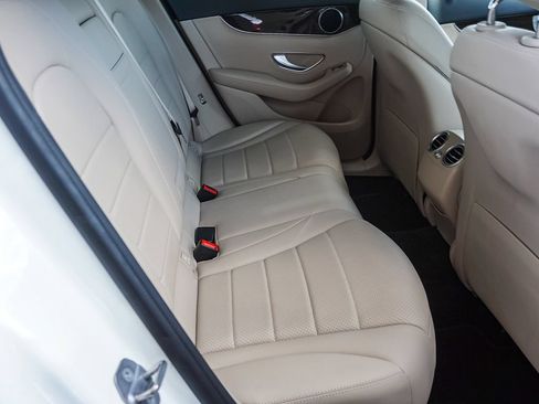 Used 2018 Mercedes-Benz GLC 300 4MATIC image 14