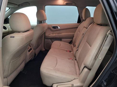 Used 2017 Nissan Pathfinder S AWD/4WD image 18