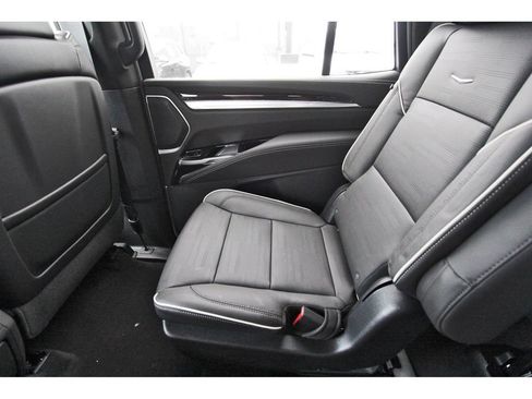 New 2026 Cadillac Escalade Luxury w/ Touring Package AWD/4WD image 12