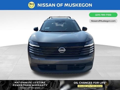 New 2026 Nissan Kicks SV w/ SV Premium Package image 2