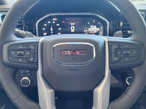 New 2026 GMC Sierra 1500 SLT image 20