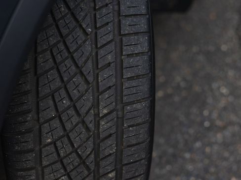 Used 2017 Tesla Model X 100D image 4